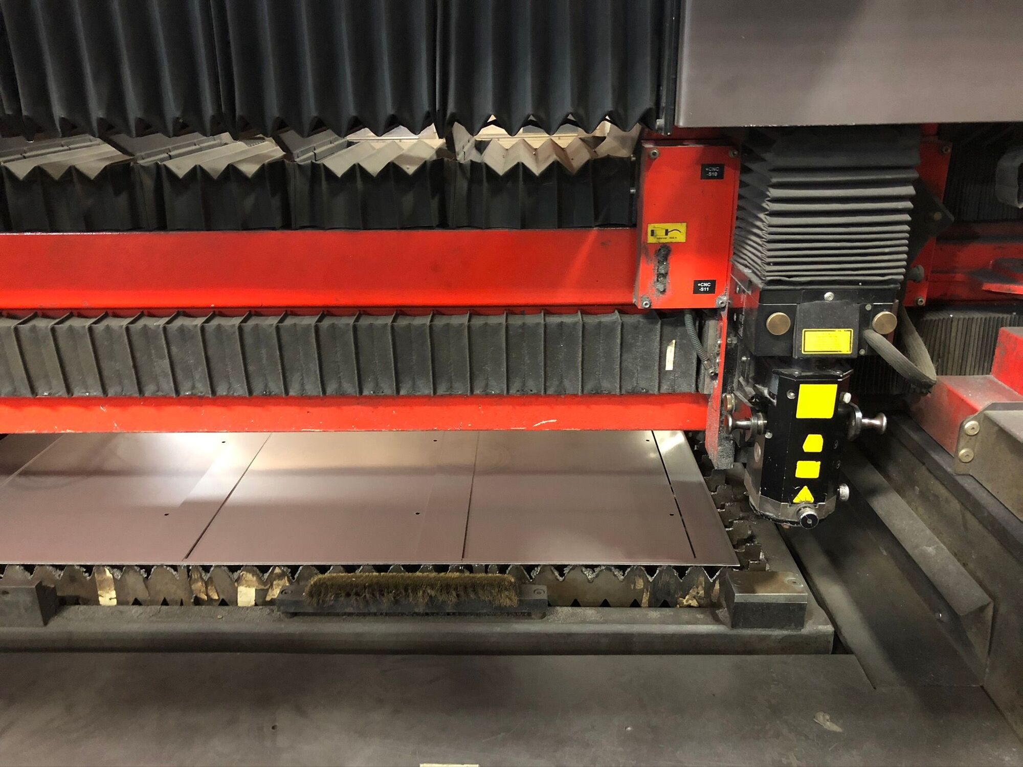 2007 BYSTRONIC BYSPRINT 3015 Laser Cutters | Tight Tolerance Machinery