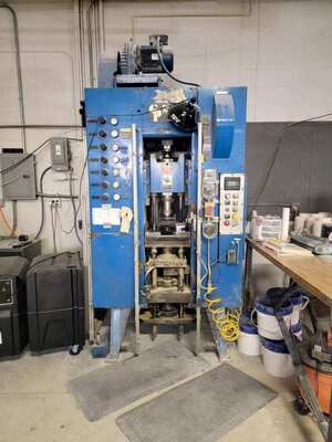 GASBARRE STD30 Powder Compaction Presses | Tight Tolerance Machinery