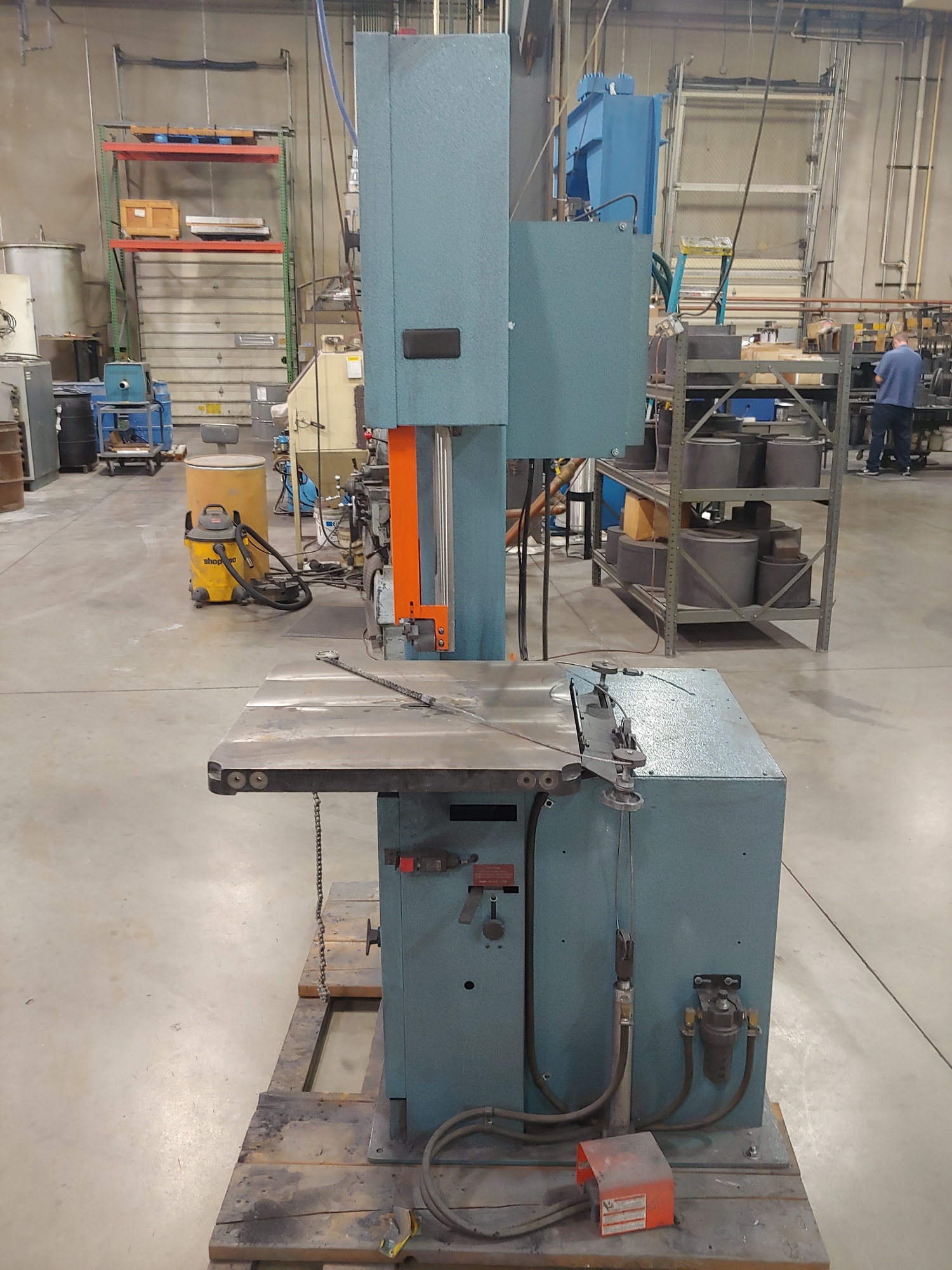 2013 DOALL 2013-V3 Vertical Band Saws | Tight Tolerance Machinery